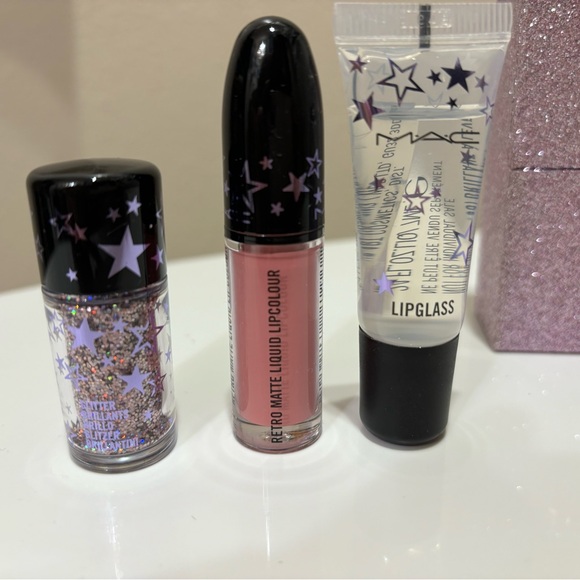 Mac mini set. Lipstick, gloss and glitter eyeshadow. Brand new. Never used. - Picture 6 of 6